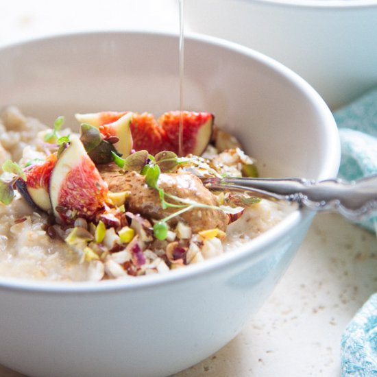 Healthy 5 Minute Almond Oatmeal