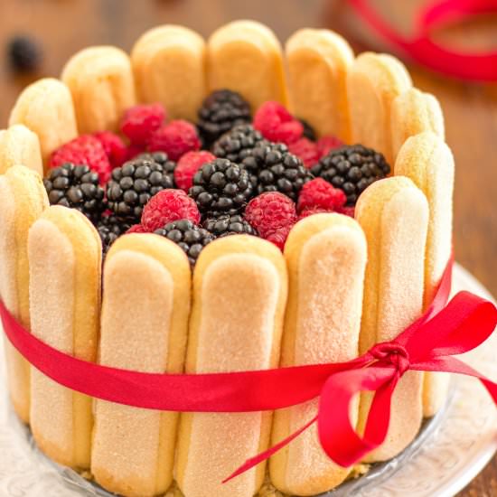 Berry Charlotte Cake