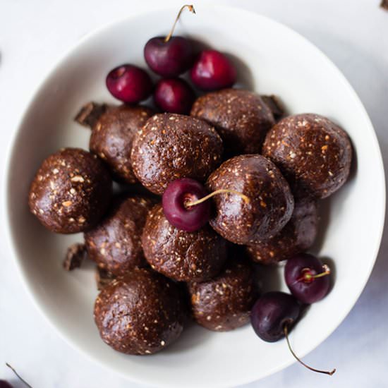 Dark Chocolate Cherry Energy Bites