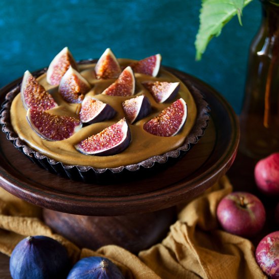 Carob Tart with Pumpkin Pudding