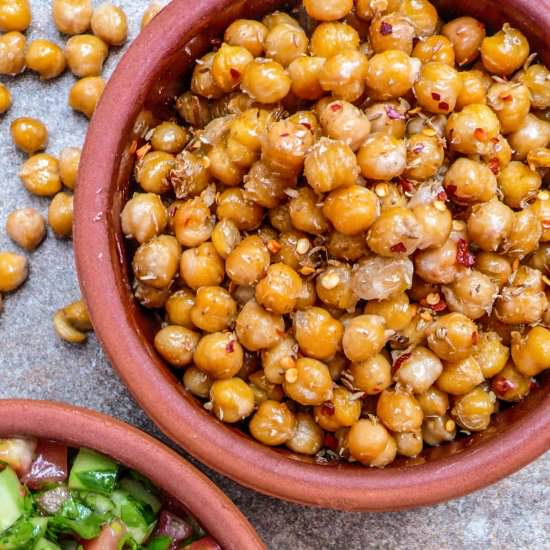 Spiced chickpeas with chopped salad