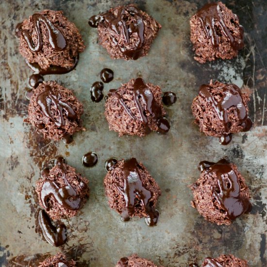 Paleo Chocolate Macaroons