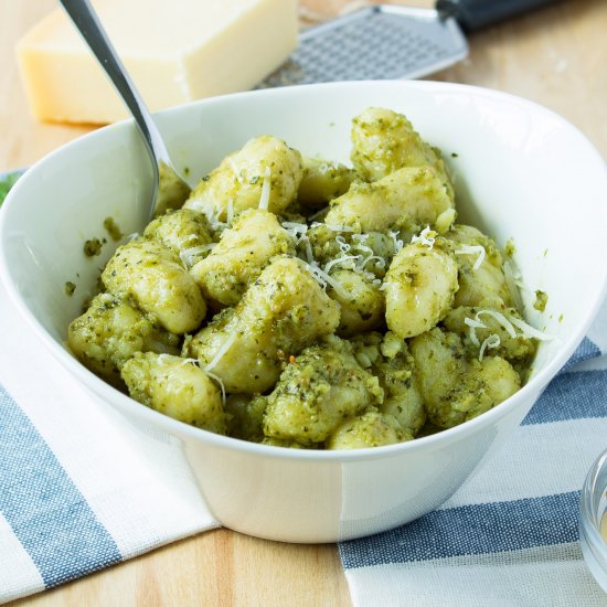 Gnocchi with Pesto Cream Sauce