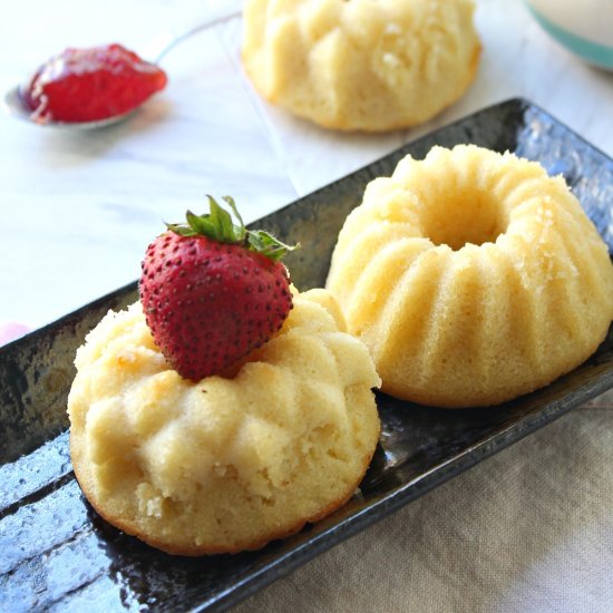 Mini Whipping Cream Pound Cakes