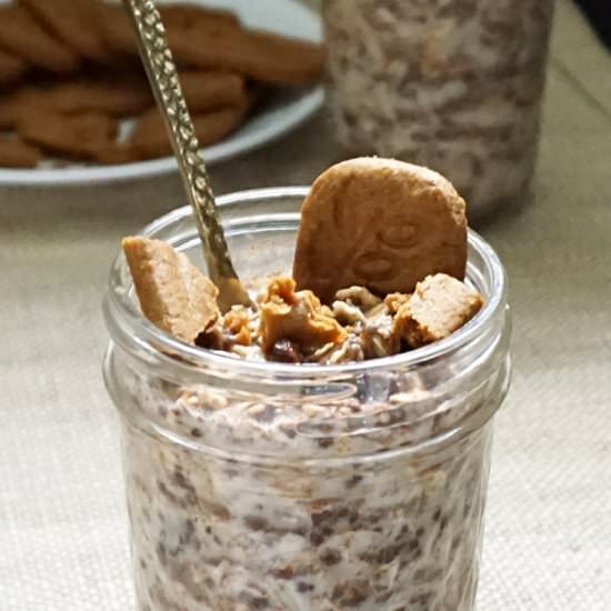 Gingerbread overnight oats