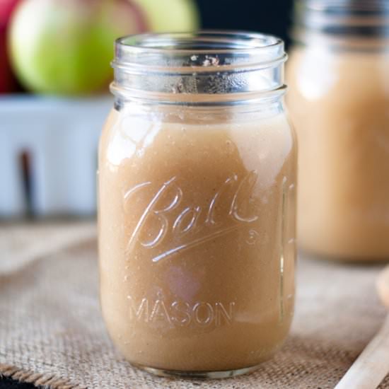 Homemade Unsweetened Applesauce