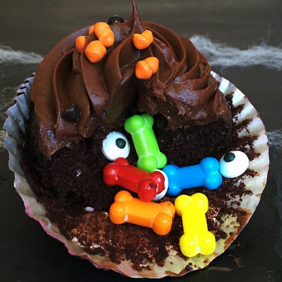 Scary Stuffed Halloween Cupcakes