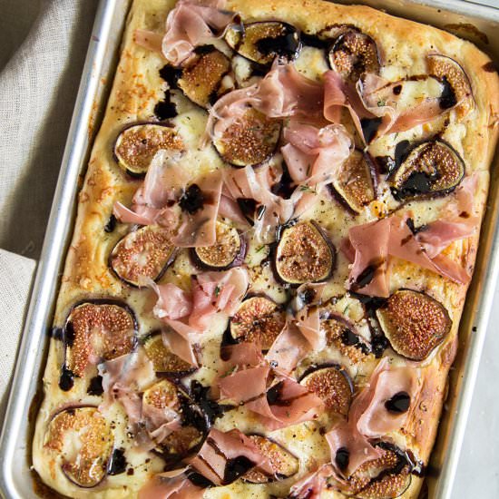 Fig Prosciutto Pizza