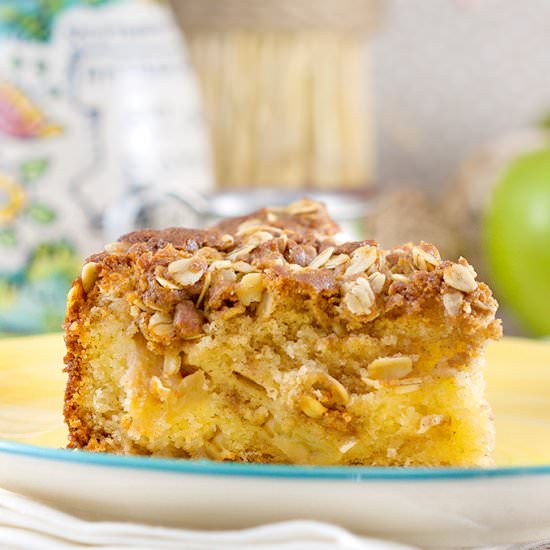 Apple Crumble Coffee Cake