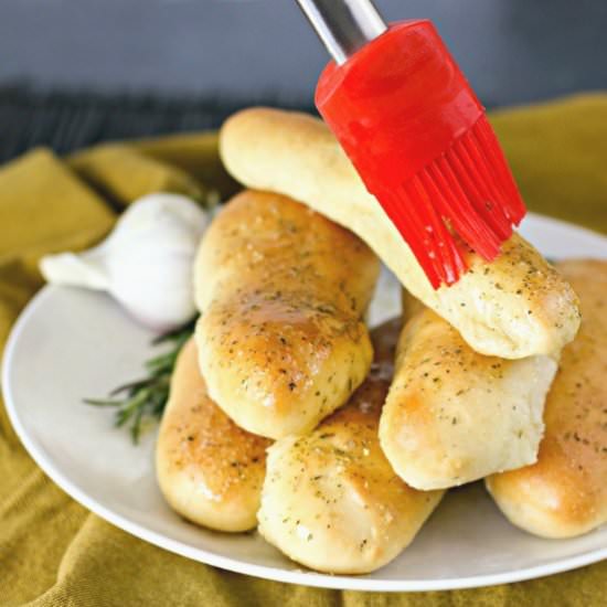 Garlic Butter Breadsticks