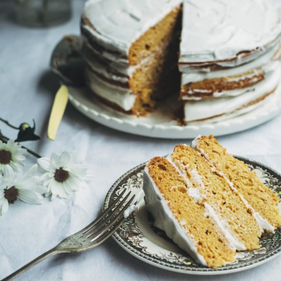 Toasted Coconut Yoghurt Naked Cake