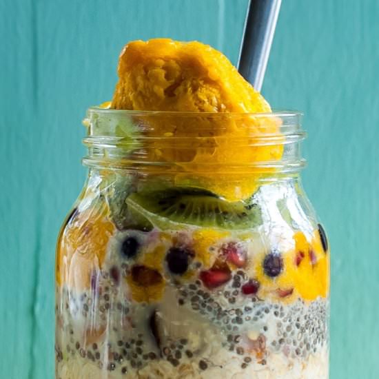 Vegan Overnight Oats with Mango