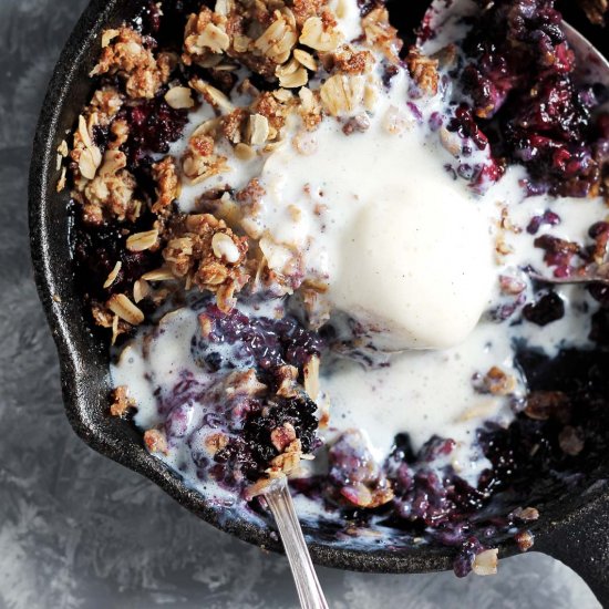 Almond Flour Blackberry Crisp