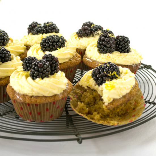 Lemon Drizzle & Blackberry Cupcakes