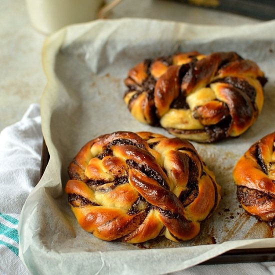 Chocolate Swirl Bread Rolls