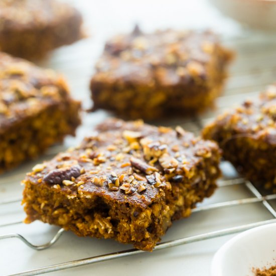 Vegan Pumpkin Spice Oatmeal Bars