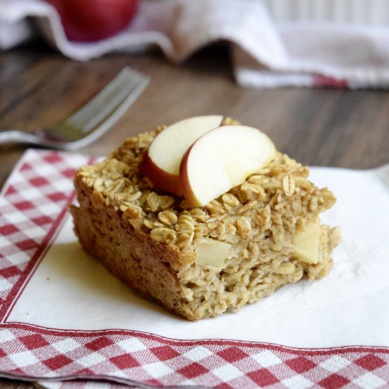 Apple Spice Baked Oatmeal