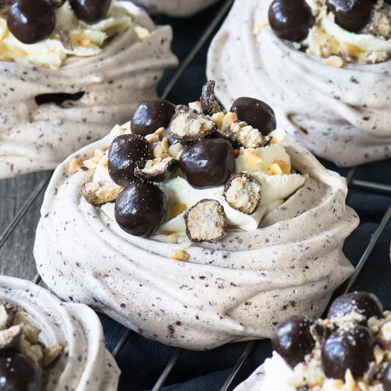 Chocolate Crunch Meringues