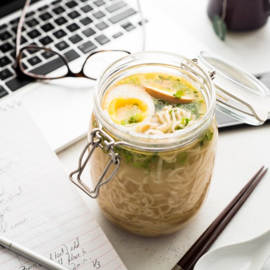 Take-to-Work Mason Jar Ramen