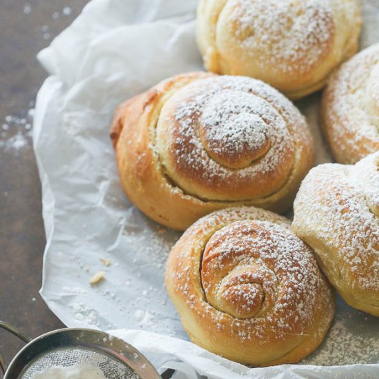 Sweet Bread Rolls