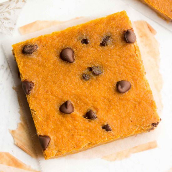 Chocolate Chip Pumpkin Pie Brownies