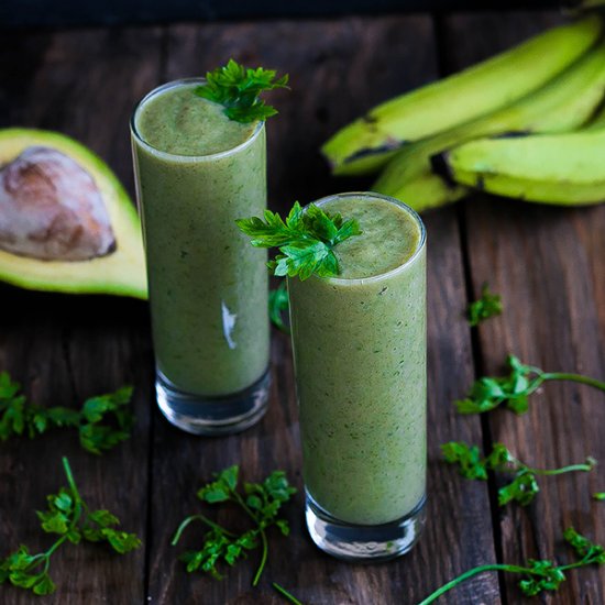 Avocado Banana Green Smoothie