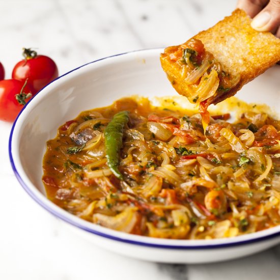 GOAN TOMATO AND ONION SALAD BHAJI