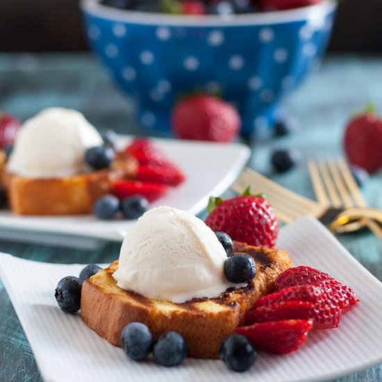 Grilled Pound Cake Sundae