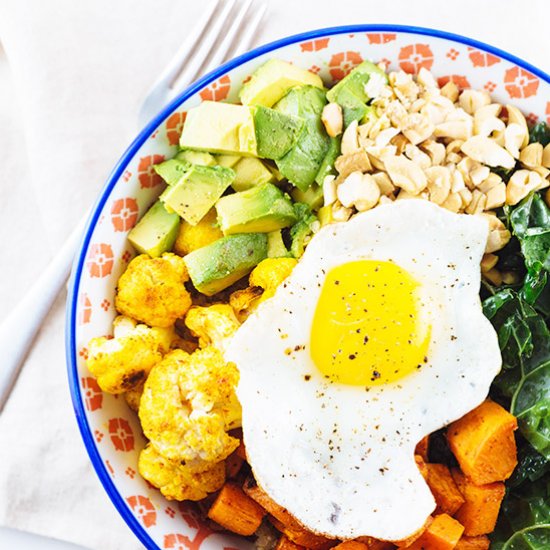 Roasted Veggie Quinoa Bowl