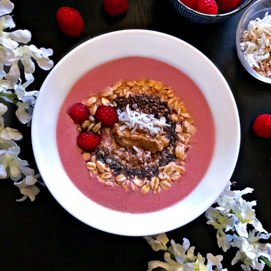 Raspberry Chocolate Smoothie Bowl