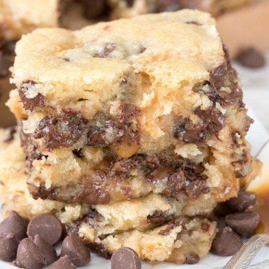 Chocolate Chip Caramel Butter Bars