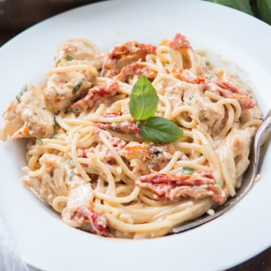 sun dried tomato chicken pasta