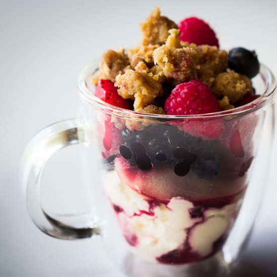 Mixed Berries Mug Crumble