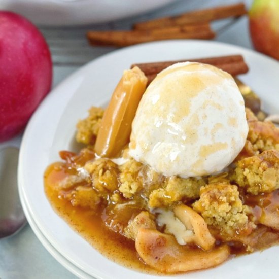 Caramel Apple Crisp