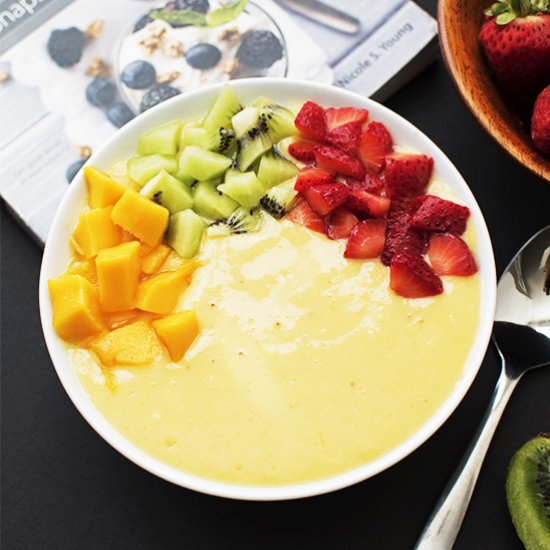 Mango Pineapple Smoothie Bowl