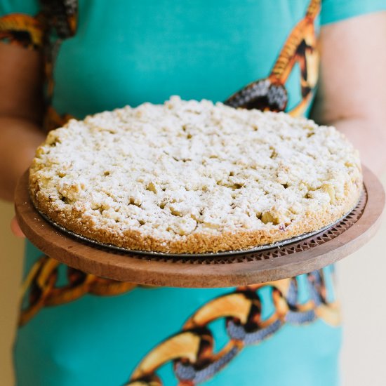 Apple Crumble Cake