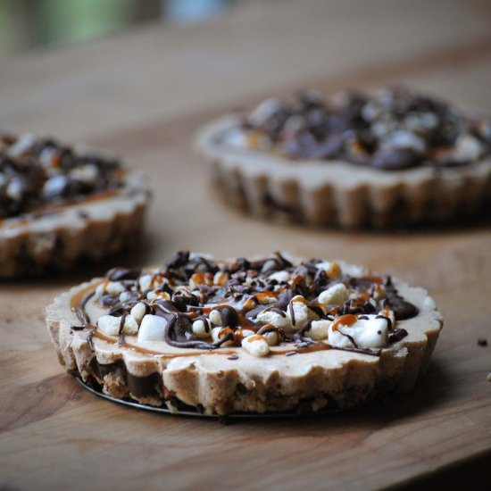 Smoked Chocolate S’mores Tart