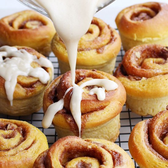 Pumpkin Spice Cinnamon Buns