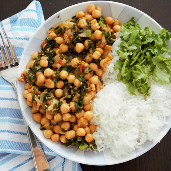 Chickpea and Kale Curry Bowl