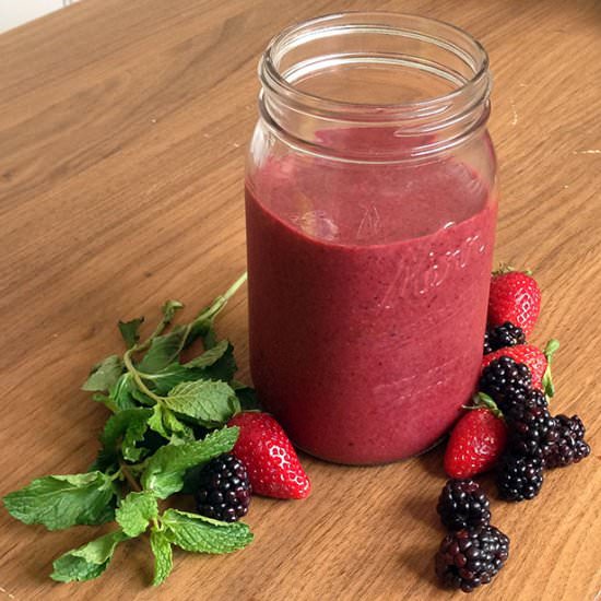 Refreshing Berry Smoothie