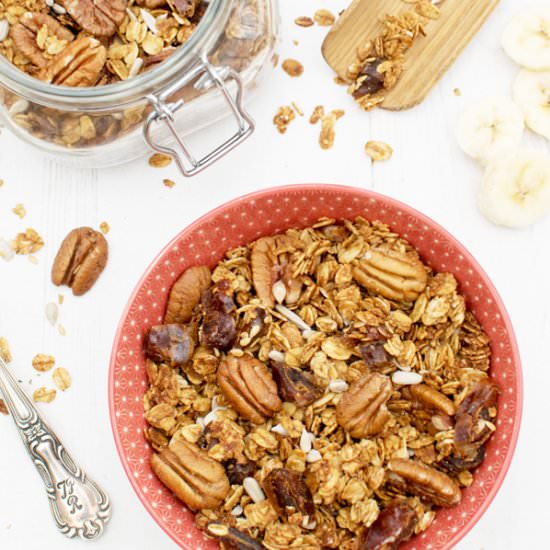 Date Granola [vegan]