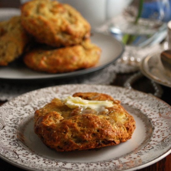 Apple Cheddar Bacon Scones