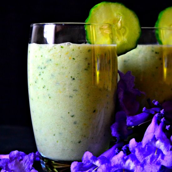 Thorn Melon and Apple Smoothie