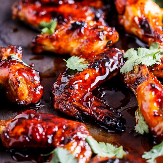 Sticky sriracha-honey chicken wings