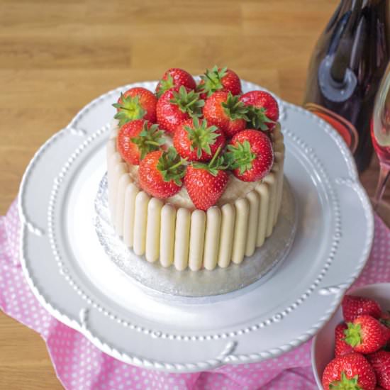 White Chocolate and Strawberry Cake