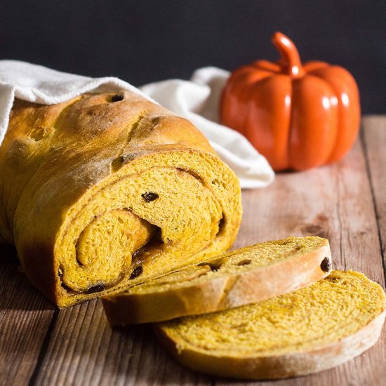 Pumpkin Cinnamon Raisin Bread