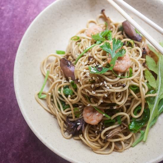 Soba noodles with mushroom