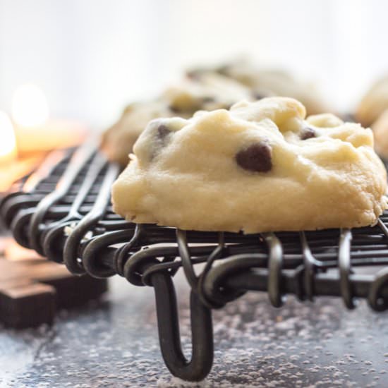 Chocolate Chip Whipped Shortbread