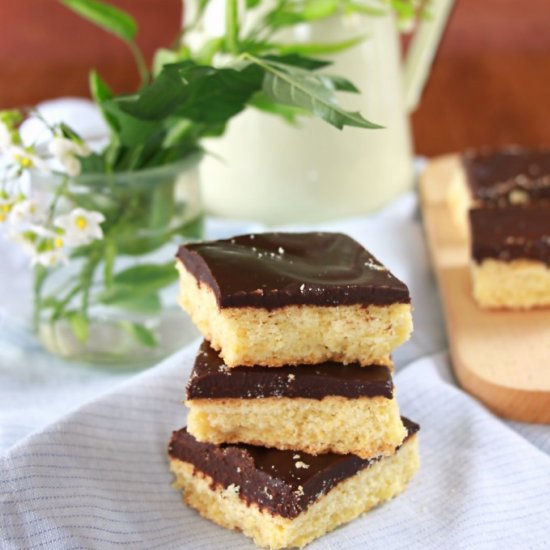 Chocolate and lemon soft biscuits