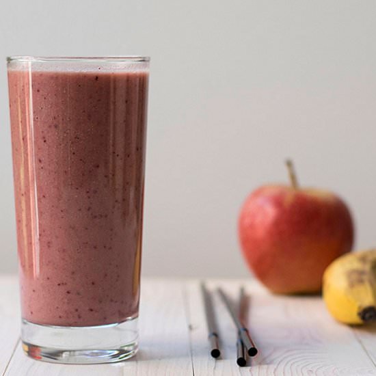 Banana Apple Berry Smoothie